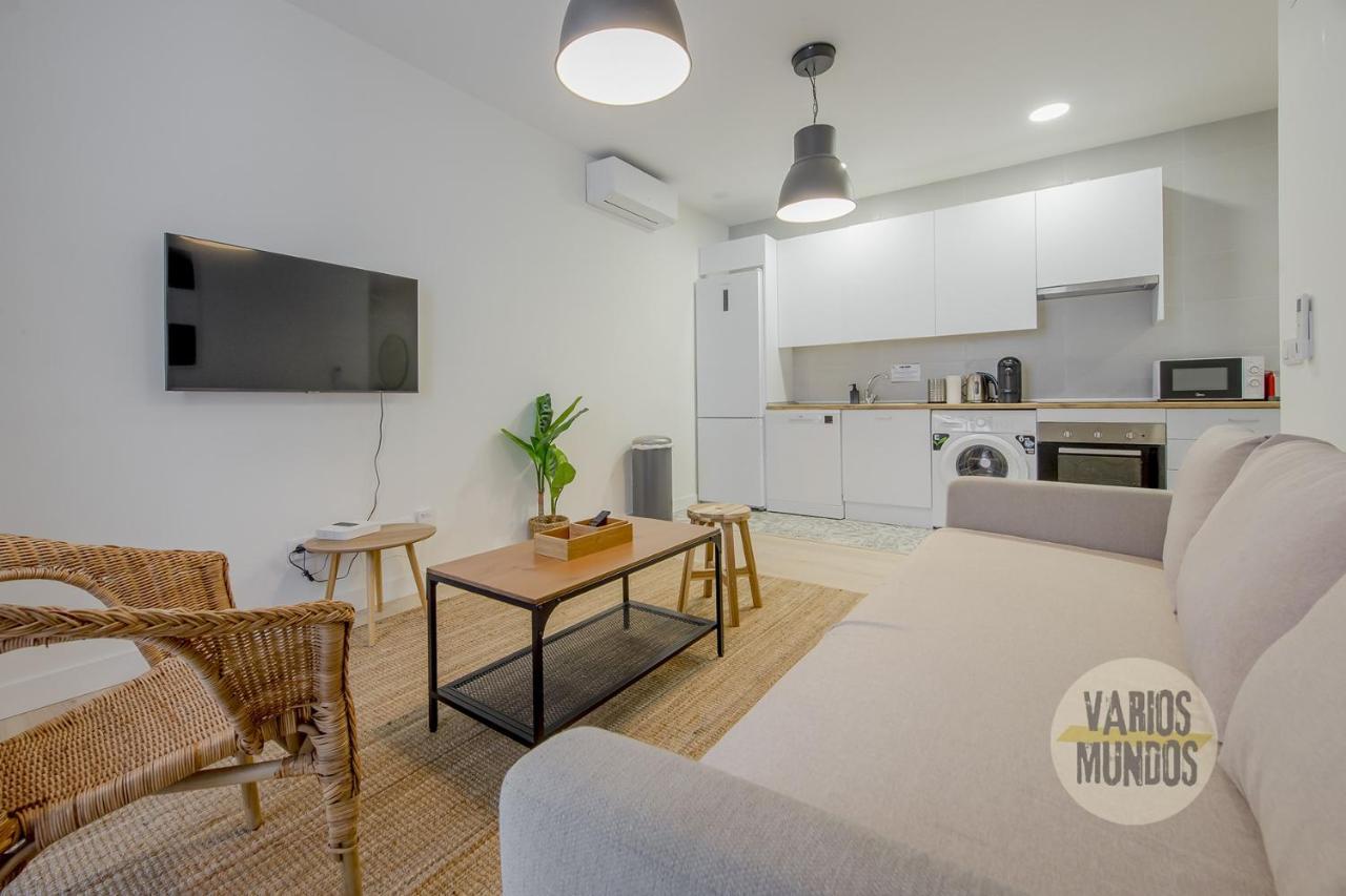 Spacious New Apartment Para 7 En La Plaza De Tirso De Molina Madrid Exteriér fotografie